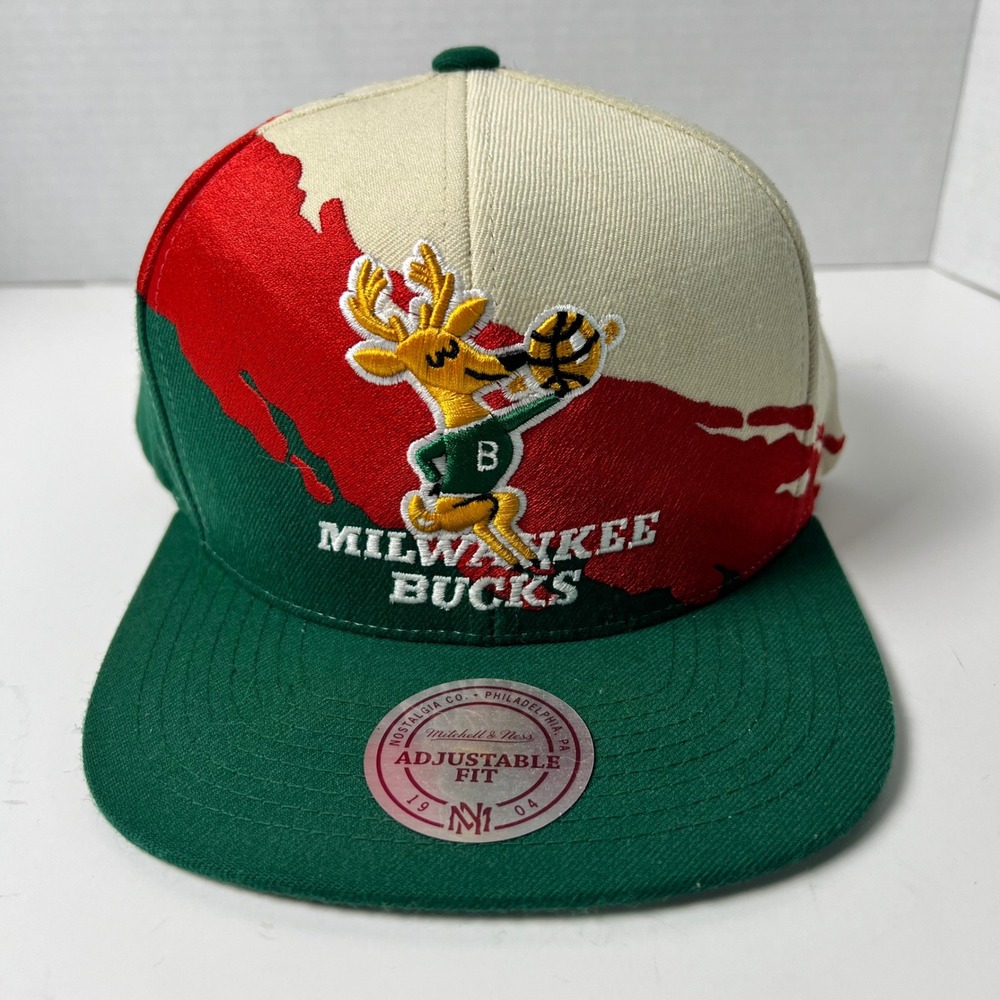 Mitchell & Ness Milwaukee Bucks NBA Hardwood Classics Snapback Hat Cream Green